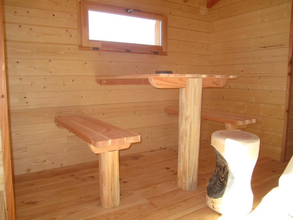 Douzains Cabanes Flottantes Du Lac De Pelisse酒店 客房 照片