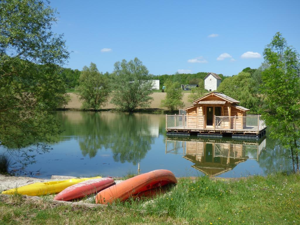 Douzains Cabanes Flottantes Du Lac De Pelisse酒店 外观 照片